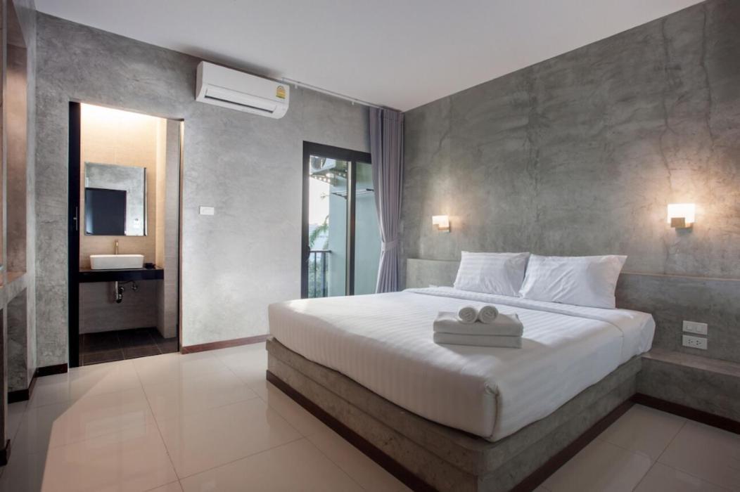 Ritsurin Boutique Hotel - โรงแรมริทสุริน บูติค Phuket Екстериор снимка