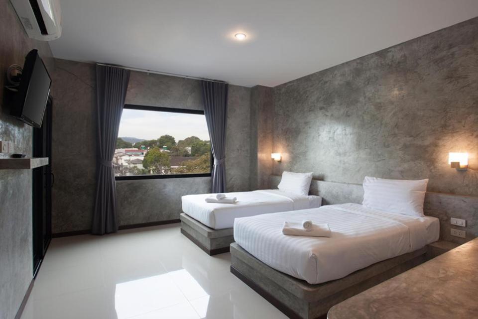 Ritsurin Boutique Hotel - โรงแรมริทสุริน บูติค Phuket Екстериор снимка
