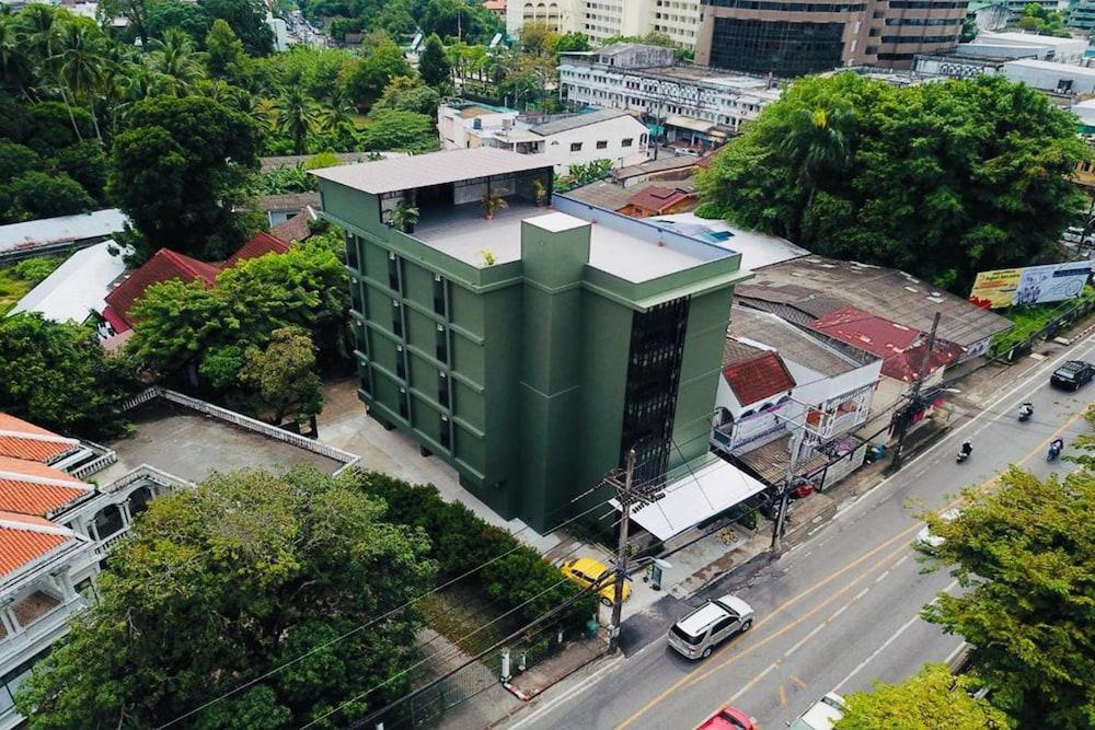 Ritsurin Boutique Hotel - โรงแรมริทสุริน บูติค Phuket Екстериор снимка