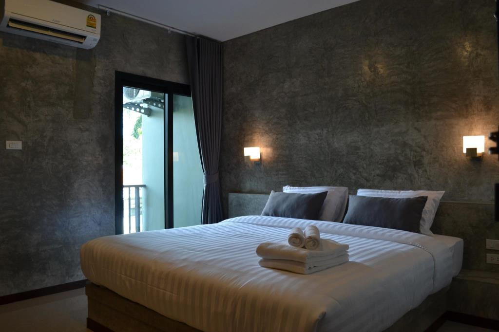 Ritsurin Boutique Hotel - โรงแรมริทสุริน บูติค Phuket Екстериор снимка